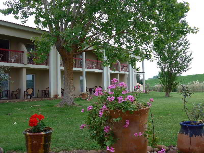 Hotel Le Mas Des Ponts D'Arlés Exterior foto